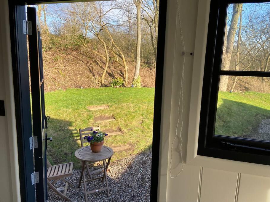 Peaceful Shepherd'S Hut In Beautiful Countryside. Linlithgow Exterior foto
